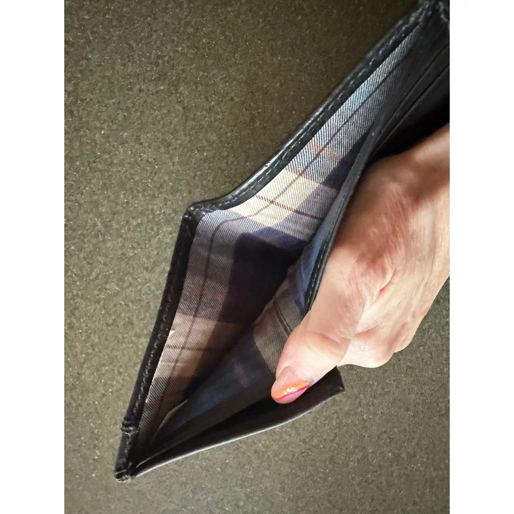 Columbia Mens BlackCoated Leather Bifold Wallet Plaid Lining ID Window